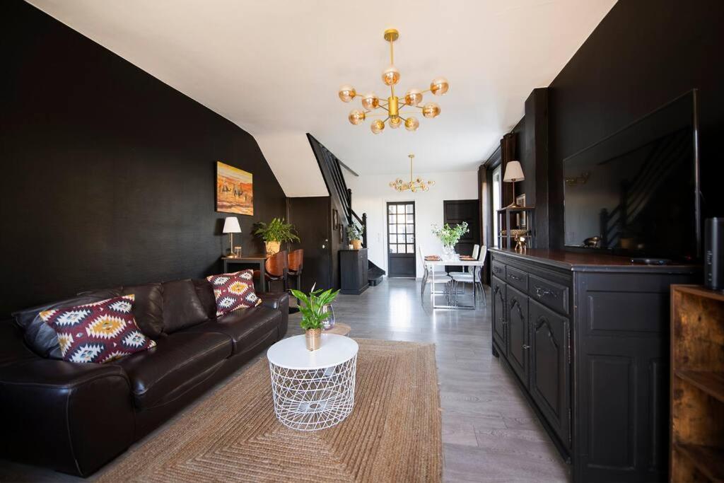 Jolie Maison Sur Orleans, Parking & Climatisation Экстерьер фото