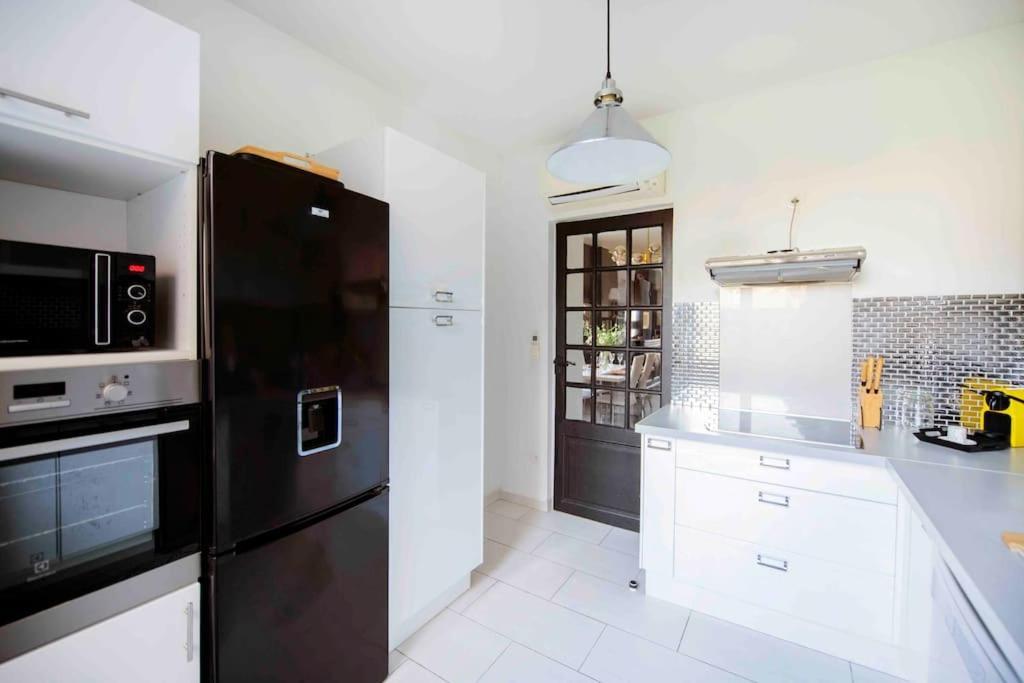 Jolie Maison Sur Orleans, Parking & Climatisation Экстерьер фото