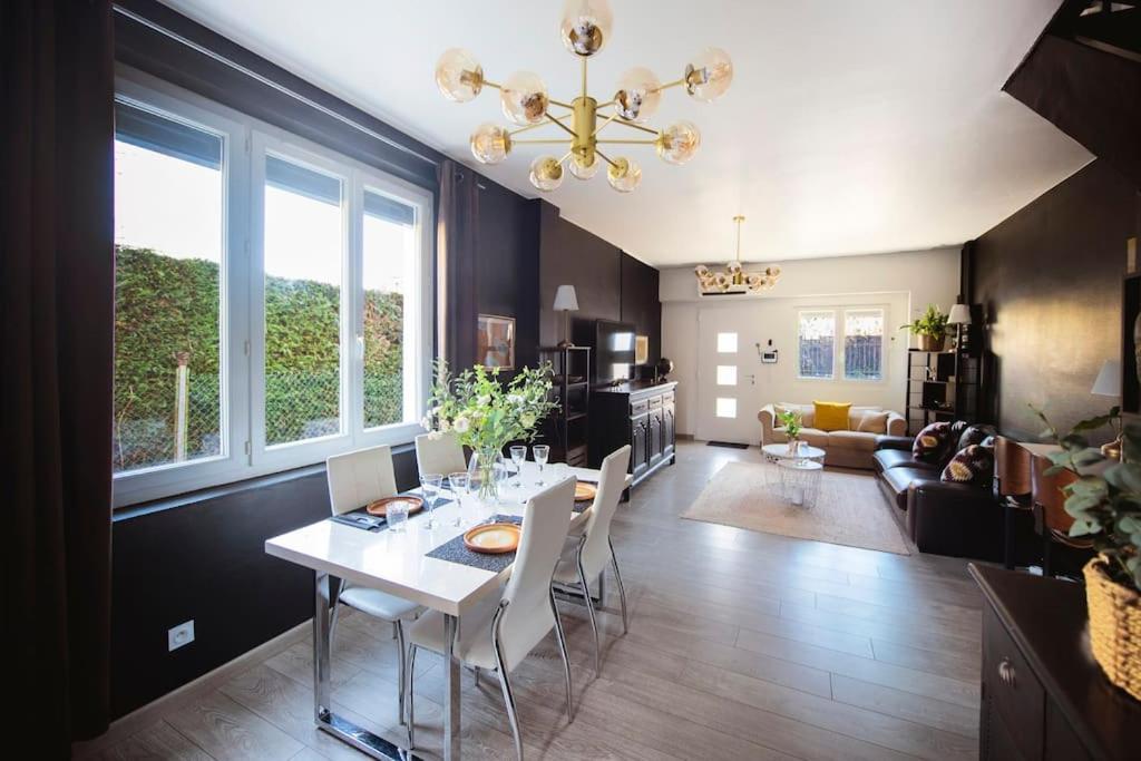 Jolie Maison Sur Orleans, Parking & Climatisation Экстерьер фото