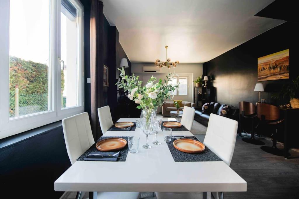 Jolie Maison Sur Orleans, Parking & Climatisation Экстерьер фото